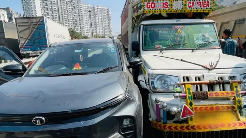 5-Vehicle Pile-Up at Pune's Bhumkar Chowk, No Casualties Reported