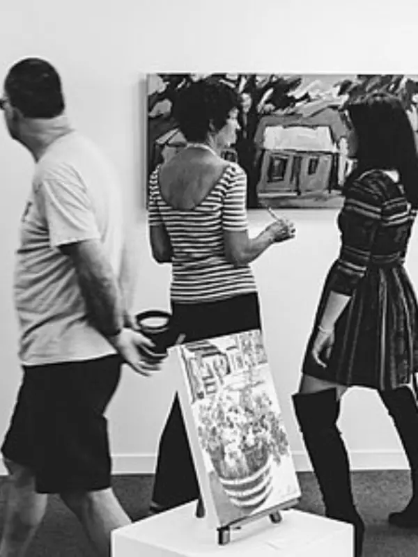 8 Must-Visit Art Galleries Around the World for Art Lovers