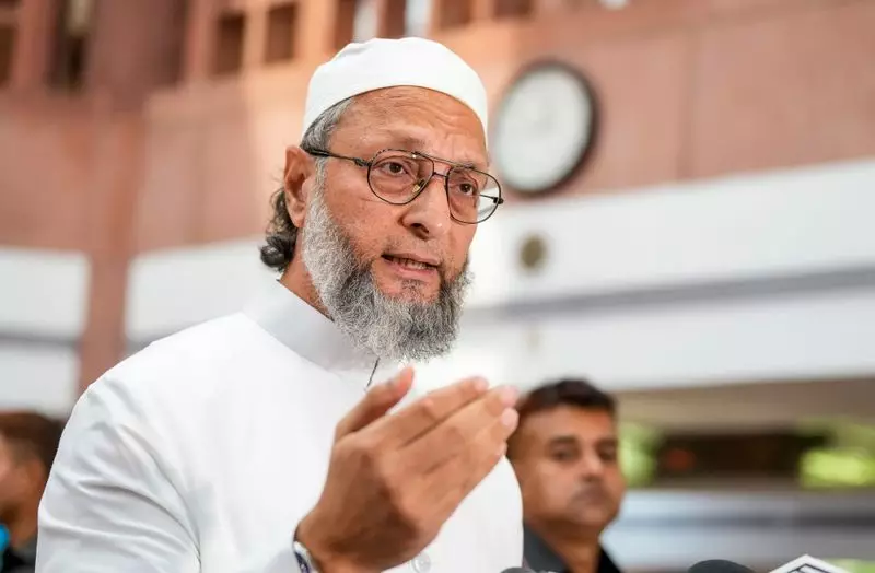 AIMIM Throws Hat in Bihar Ring: Asaduddin Owaisi's Party Announces 25 Candidates for Assembly Elections