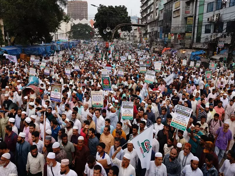 Bangladesh Election Campaign Turns Violent: Clashes and Arson Grip Nation
