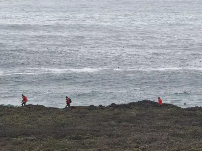 Canadian Father Dies Saving Daughter from Massive Waves in Nova Scotia