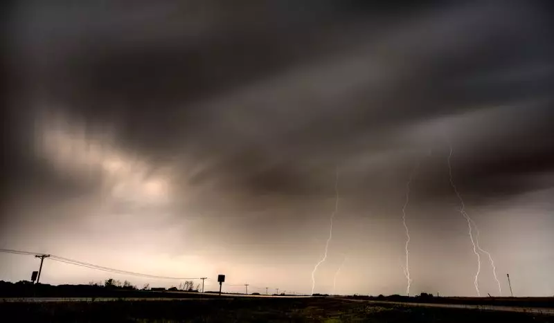 Cyclone Alert! IMD Issues Red Warning for Andaman & Nicobar Islands - Heavy Rains Forecast