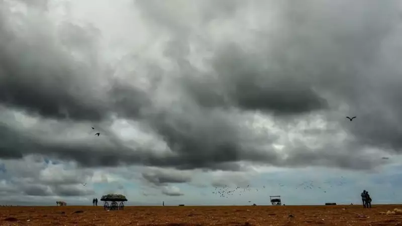 Cyclone Ditwah Landfall: IMD Issues Red Alert for Tamil Nadu, Puducherry