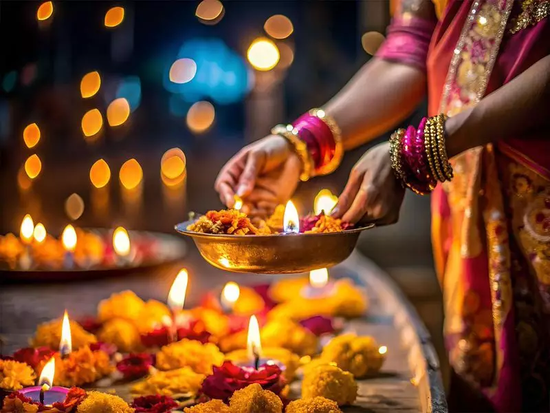 Diwali Delight at LAC: Indian and Chinese Troops Exchange Sweets Amid Border Tensions