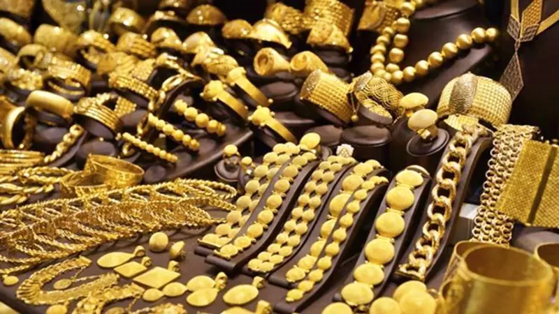 Gold Prices Dip on Nov 24: 24K Rate at ₹12,513, Falls ₹71