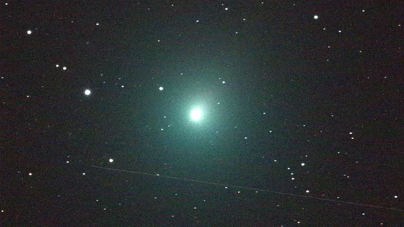 Green Comet 3I/ATLAS Reveals Cosmic Secrets & 'Missing' Tail Mystery