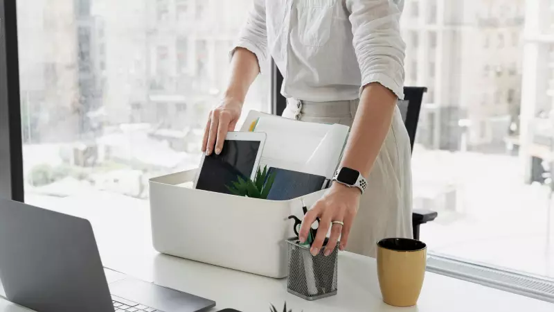 HP to Cut 6,000 Jobs, Apple Trims Sales Roles in Tech Shakeup