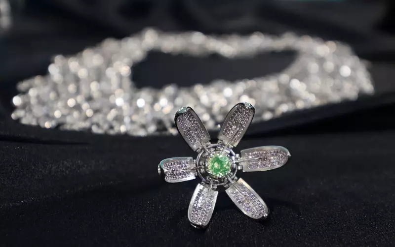 India Imposes Import Restrictions on Platinum Jewellery