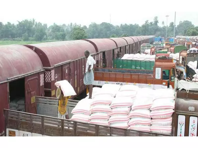 Indian Railways Achieves 1 Billion Tonne Freight Milestone in FY 2025-26