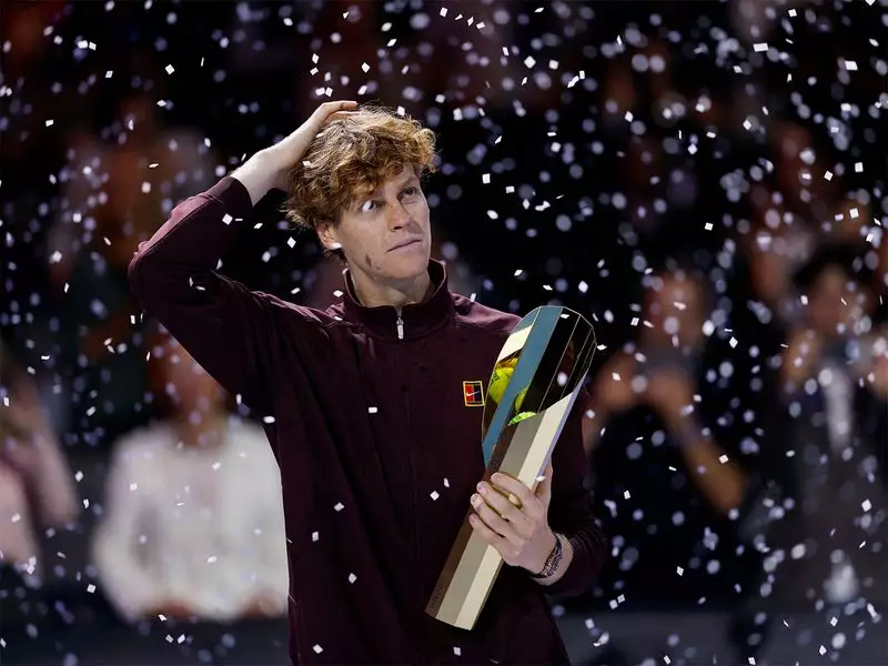 Jannik Sinner Dominates Vienna Open: Italian Sensation Outclasses Alexander Zverev in Thrilling Final