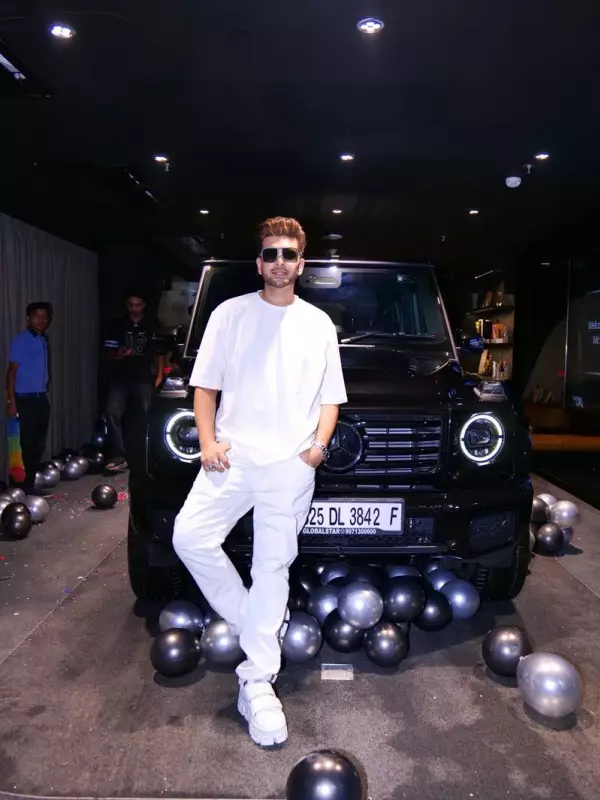 Karan Kundrra Joins Sunny Leone as Co-Host on MTV Splitsvilla X6 - Reality TV Gets Hotter!