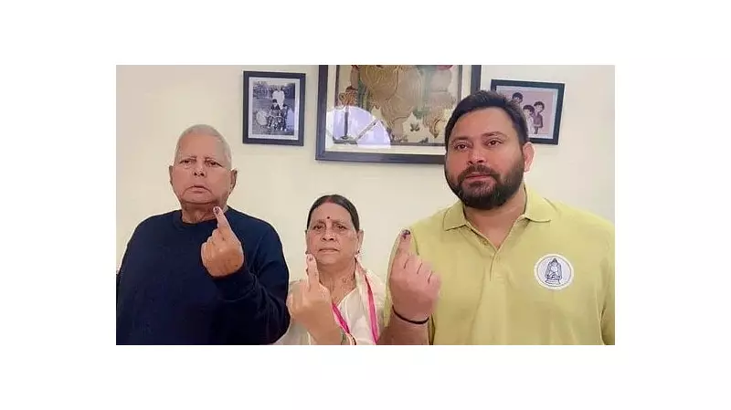 Lalu Prasad Yadav's 'Roti' Analogy: RJD Chief Demands Government Change in Bihar Ahead of 2025 Polls