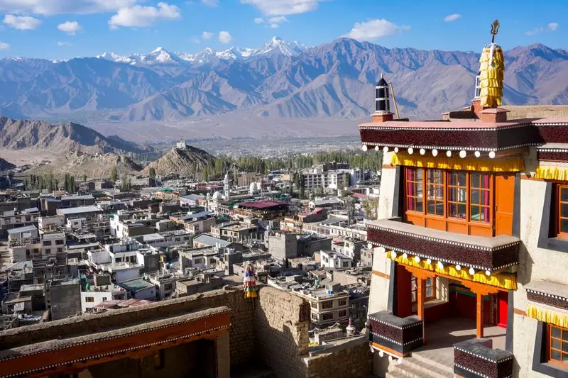 Leh in Political Limbo: Residents Demand Immediate Elections as LAHDC Term Ends