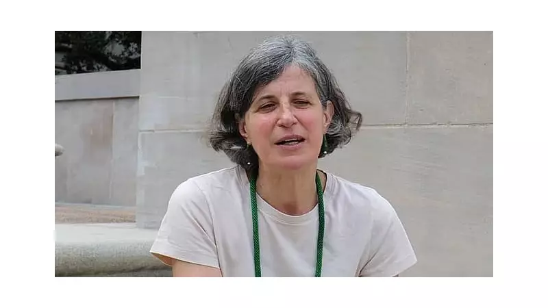 London Professor Denied Entry at Delhi Airport in Major Visa Breach | Exclusive Details