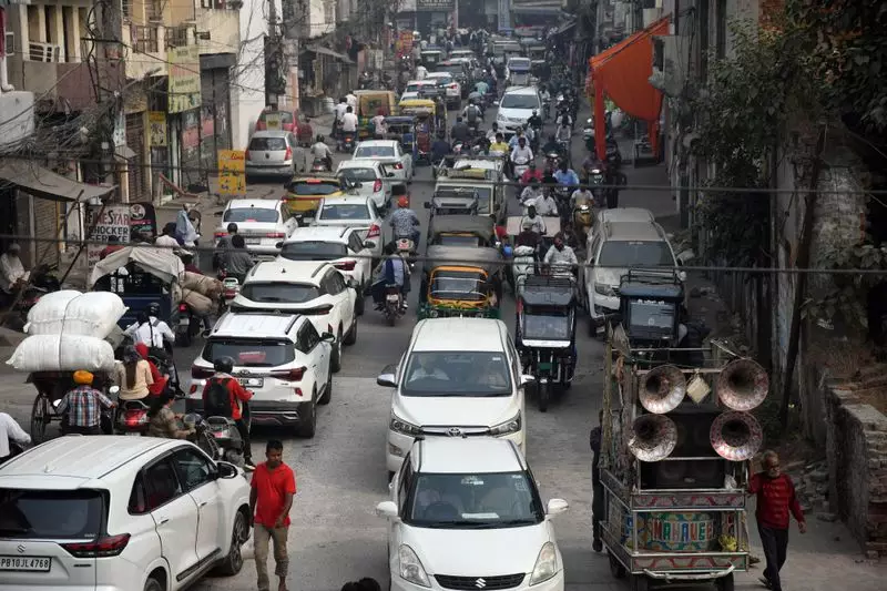 Ludhiana's Lakkar Bridge Closure Sparks Massive Traffic Chaos - Commuters Stranded for Hours