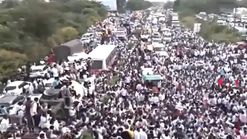 Maharashtra Ministers Face Heat Over Delayed Farmer Relief Package Disbursement