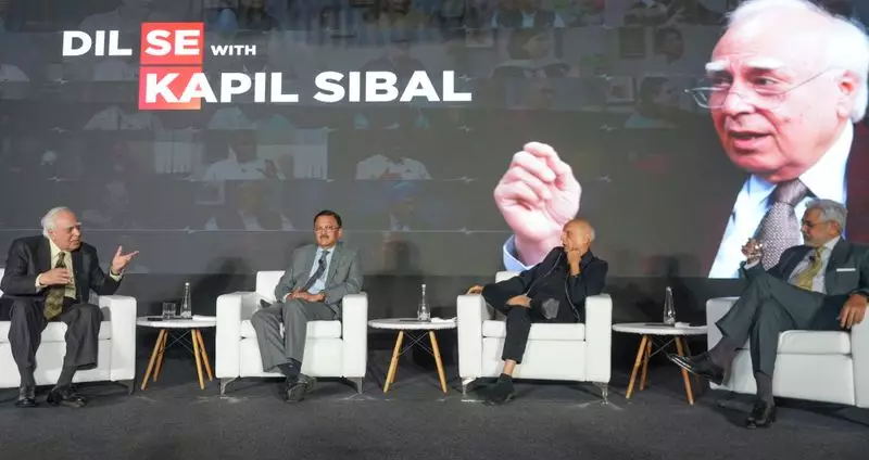 Mahesh Bhatt Calls Mainstream Entertainment a 'Voice in Wilderness'