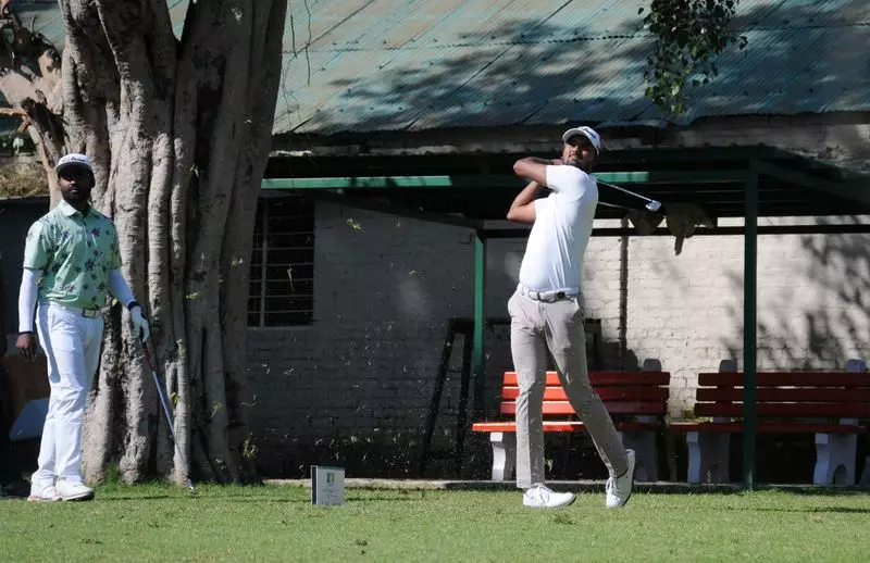 Manu Gandas Leads Trident Open Day 1 with Stunning 63