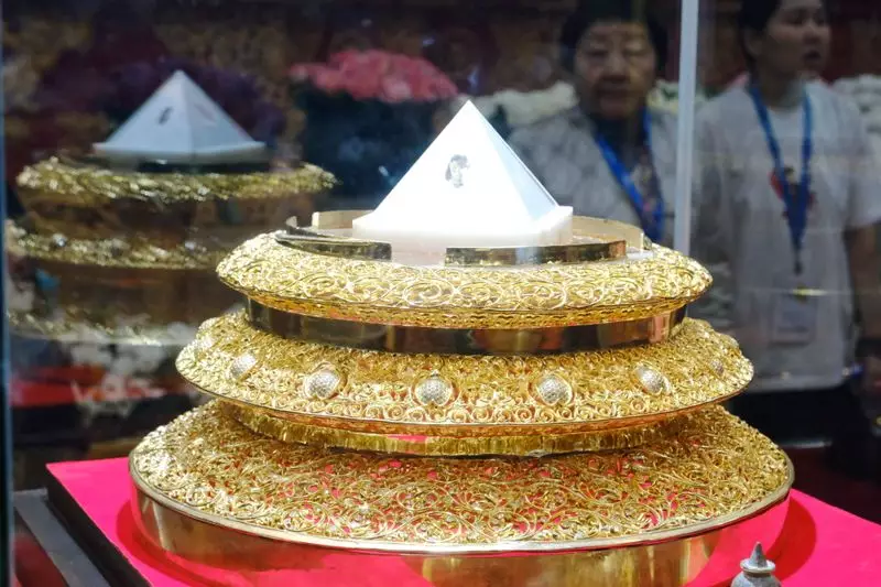 Over 90,000 Devotees Flock to Kalmykia for Rare Buddha Relics Exposition in Russia