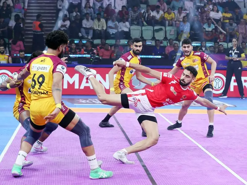 PKL 12: Telugu Titans Snatch Nail-Biting Victory from Gujarat Giants in Final Moments!