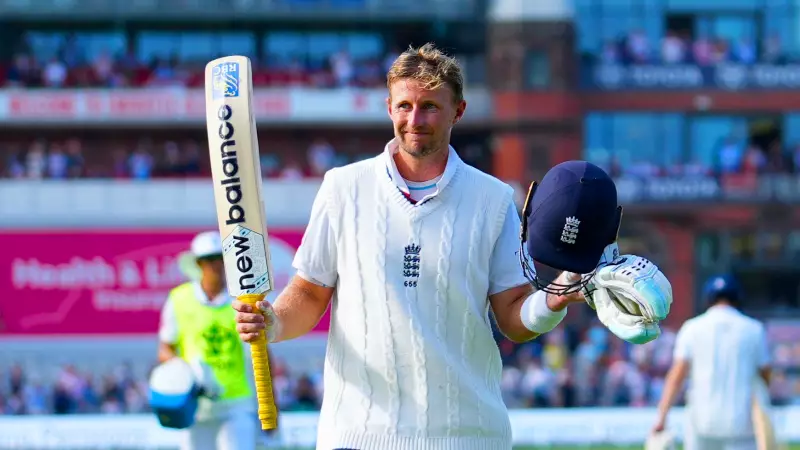 Ricky Ponting Slams Joe Root's 'Bizarre' Batting Approach in Ashes | Cricket News