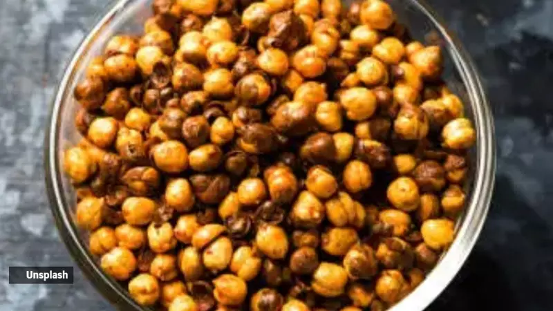 Roasted Chickpeas Health Warning: Dietitian Reveals Hidden Chemical Dangers in Your Favourite Snack