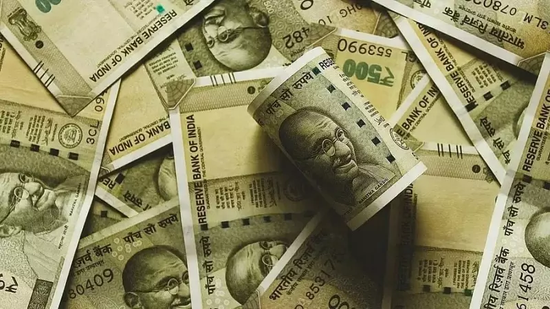 Rupee Gains Momentum: Rises 8 Paise to 83.86 Against US Dollar in Early Trade