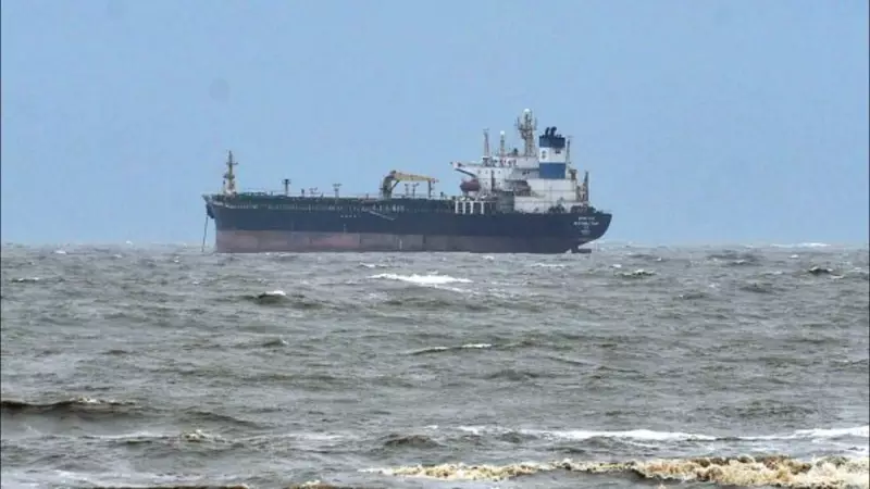Russian Missiles Strike Ukrainian Port, Crippling Critical Transport Infrastructure