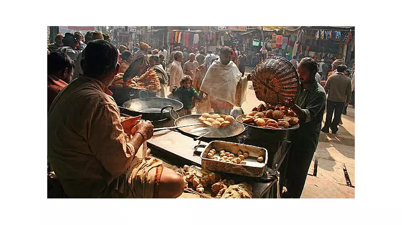 Street Food Revolution: FSSAI's New Hygiene Ratings Bring Safety to Your Favorite Chaat