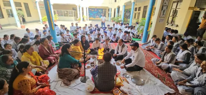 Taraori School Illuminates with Spectacular Diwali Celebrations | Cultural Festivities Galore