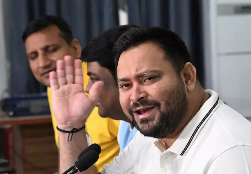 Tejashwi Yadav Vows to Scrap Waqf Act if INDIA Bloc Wins Bihar Power