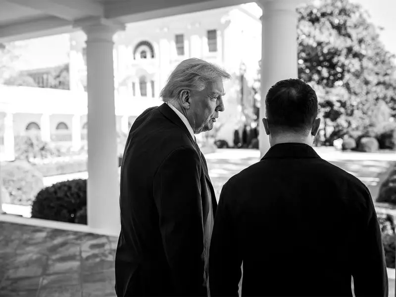 Trump's Shocking Advice to Russia: 'Go Home, Stop Fighting' in Ukraine War | Exclusive