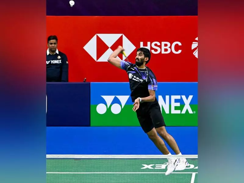 Unnati Hooda & Kidambi Srikanth Advance at Syed Modi International