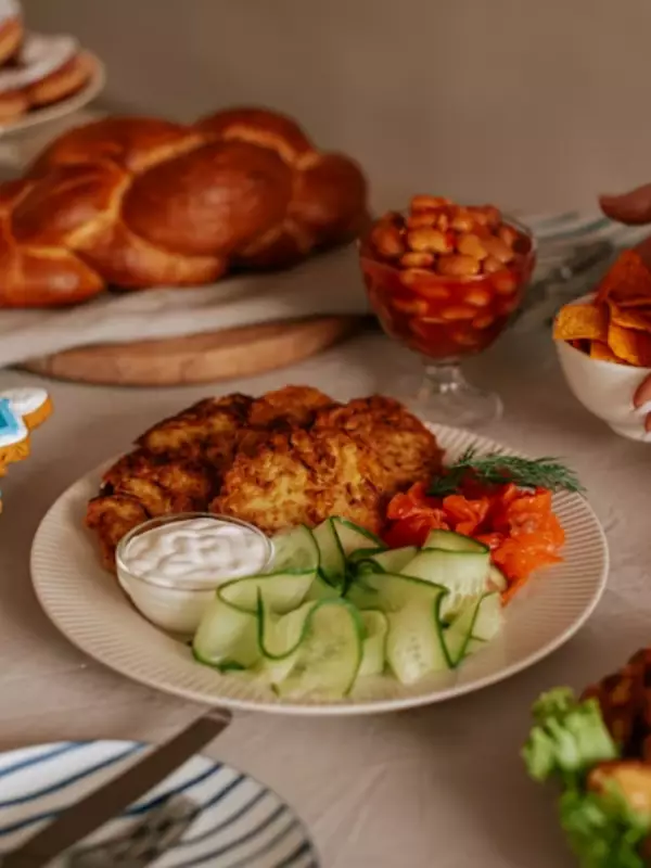 What Happens When You Eat Cashew Nuts Daily for a Month?