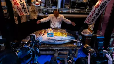A Bluefin Tuna Sells for Record ₹28 Crore at Tokyo's First Auction of 2025