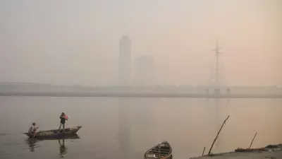 Delhi-NCR Air Emergency: AQI Hits 1000+, PM Levels 26x WHO Limit