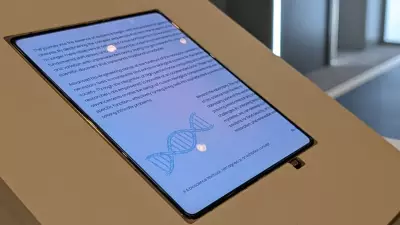 iPhone Fold May Get Samsung's Crease-Free Display Tech in 2026