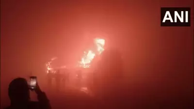 Major Fire Engulfs Buses on Delhi-Agra Expressway in Mathura, Casualties Feared