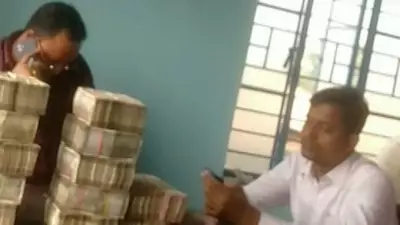 Old Video of TMC's Giasuddin Mondal with Cash Pile Sparks Political Row in Bengal