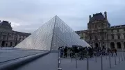 ₹85 Crore Heist: How Thieves Stole Napoleon-Era Jewels from Louvre in 4 Minutes
