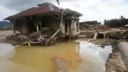 Asia Floods & Cyclones: Over 1000 Dead, 800 Missing Across Indonesia, Sri Lanka, Thailand