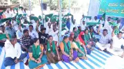 Bidar Sugarcane Farmers' Protest Enters 7th Day Over Unpaid Dues