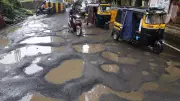 Bombay HC Slams BMC Over Pothole Deaths, Pollution Ahead of Jan 15 Polls