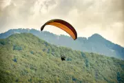 Canadian Paraglider's Terrifying Ordeal in Dhauladhar Ranges After Emergency Landing