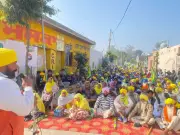Fatehabad Farmers Protest, Briefly Hold Naib Tehsildar Captive Over Land Auction