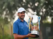 Gaganjeet Bhullar Wins Third Indian Golf Premier League Title in Ahmedabad