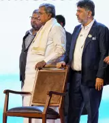 Karnataka Leadership Crisis: Siddaramaiah & Shivakumar Clash Over CM Post