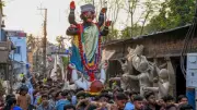 Kolkata Traffic Alert: Kali Puja 2025 Brings Major Road Closures on October 20 - Full Advisory Here