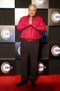 Satish Shah, Beloved 'Jaane Bhi Do Yaaro' Actor, Passes Away at 73 - Bollywood Mourns Comedy Legend
