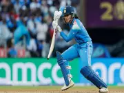 Smriti Mandhana Reaches 10,000 International Runs, Joins Elite Club in 2025